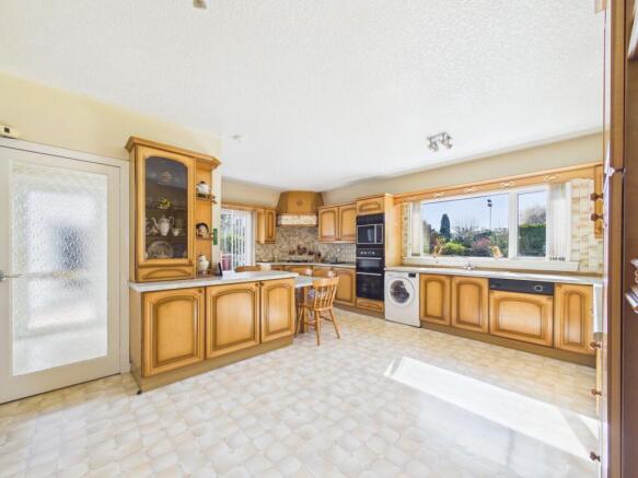 Kitchen/Dining