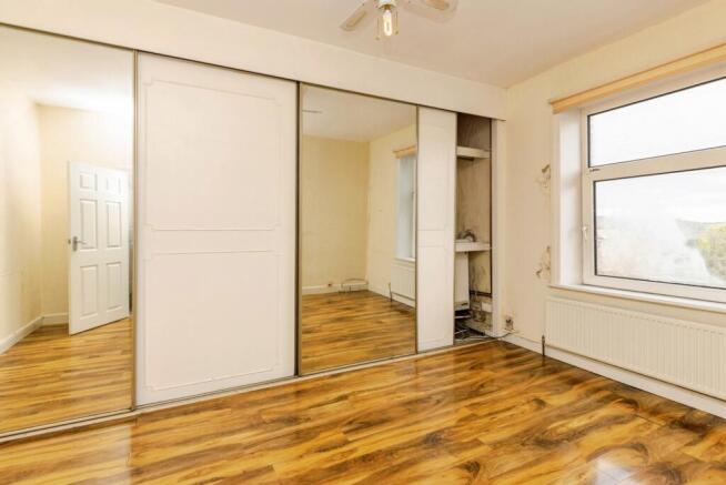 2 bed Terraced for sale Image 4