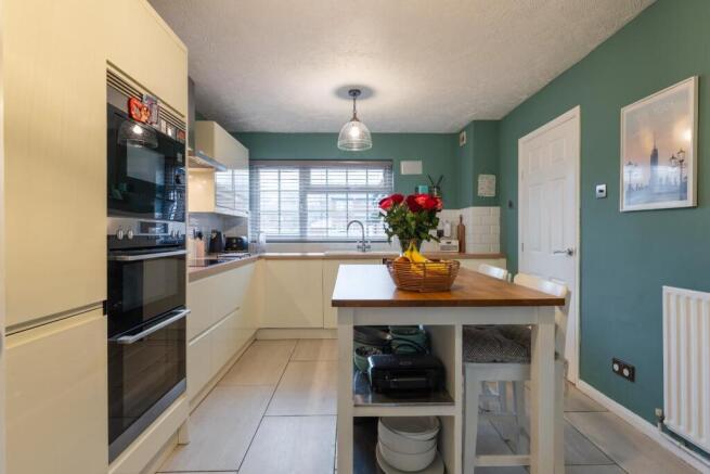 kitchen-1.jpg