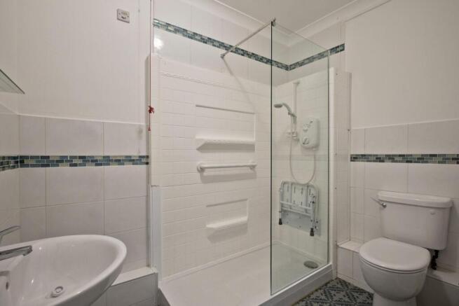 1 bed Flat for sale Image 6