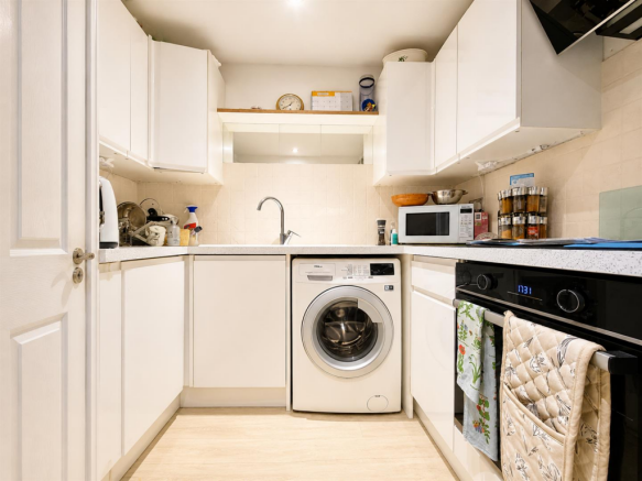 Fitted Kitchen
