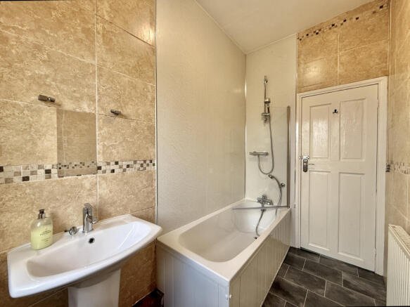 3 bed Semi-Detached for sale Image 10