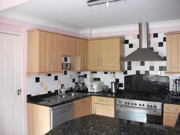KITCHEN / DINER