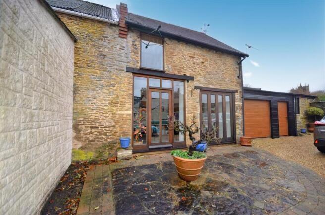 Annexe & Garage/Workshop