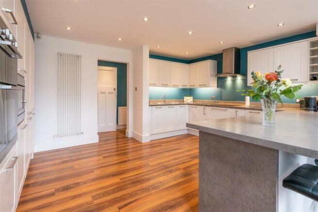 Kitchen 6