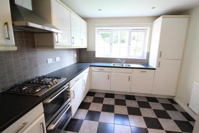 Kitchen 1.JPG