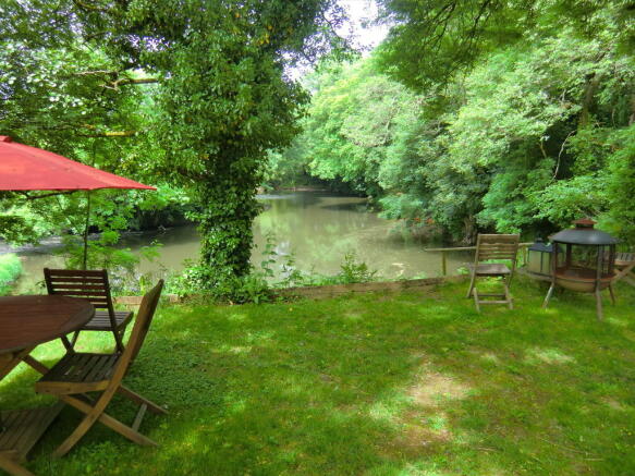 River Seating 