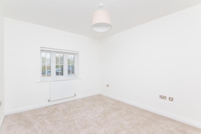 3 bed Semi-Detached for sale Image 8
