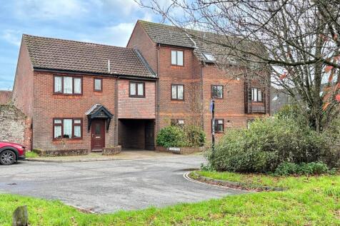 Furlong Mews, Ringwood, BH24 1HF