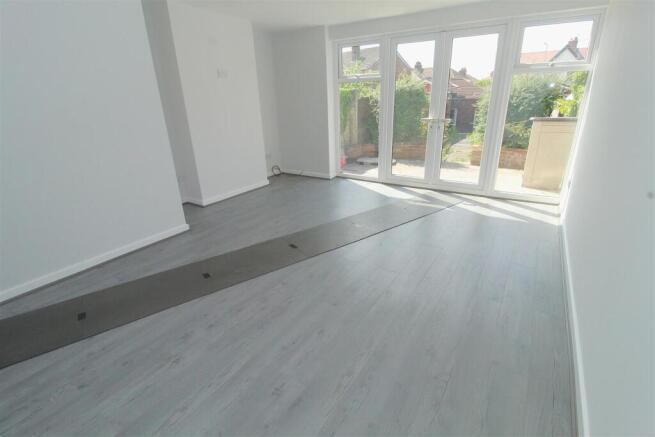 Living Room1.JPG