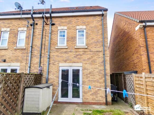 3 bed Semi-Detached for sale Image 12