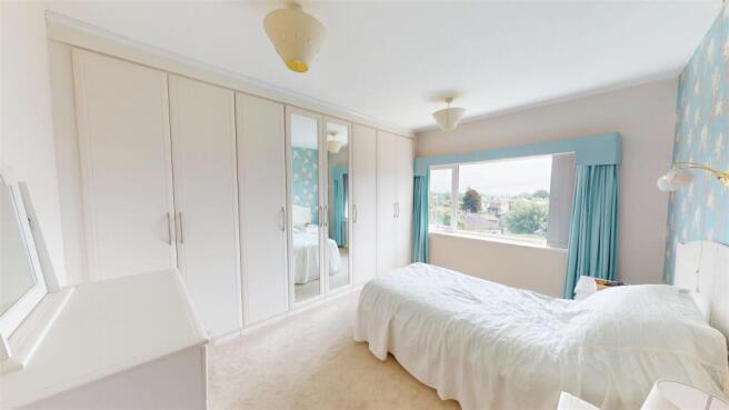 3 bed Semi-Detached for sale Image 8