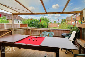 111b, Chase Road, London N14 4JU