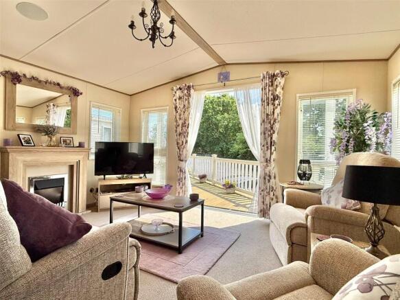 253 Seabreeze, Shorefield Country Park, Downton, SO41 photo 5