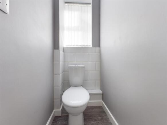 2 bed Flat for sale Image 9