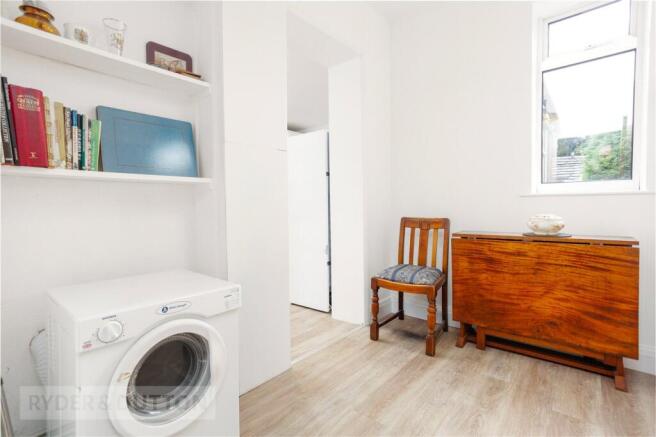 3 bed Semi-Detached for sale Image 12
