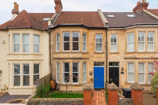 4B4RKE - External C.jpg