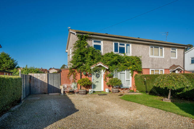 3-bed semi-detached on Tostig Avenue, York, £260,000