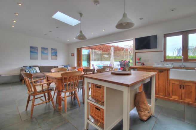Kitchen/ Diner/ Family Room