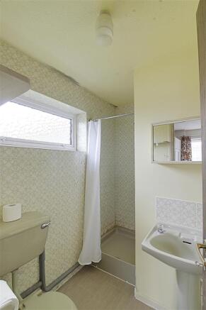 ensuite.jpg