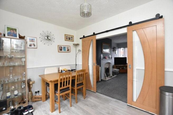3 bed Semi-Detached for sale Image 7