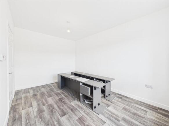 2 bed Detached Bungalow for sale Image 8