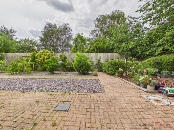 1 bed Flat for sale Image 11