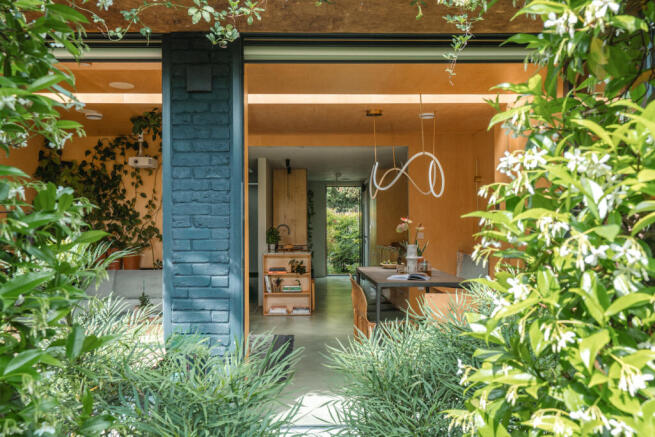 294834 - 83TivoliRoad_HighRes-14.jpg