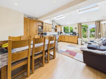 Milton Road, Walton-On-Thames