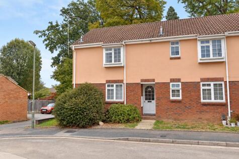 Finnart Close, Weybridge, KT13