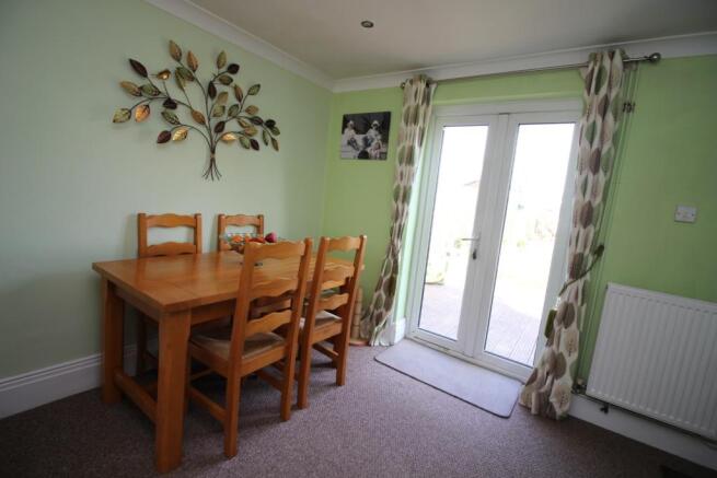 Lounge/Dining Room