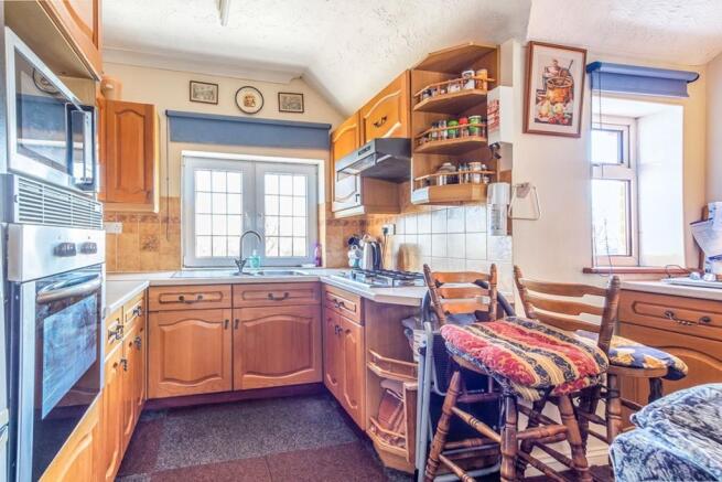 Open Plan Kitchen/ L