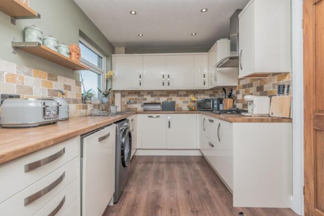 3 bed Link Detached House for sale Image 8