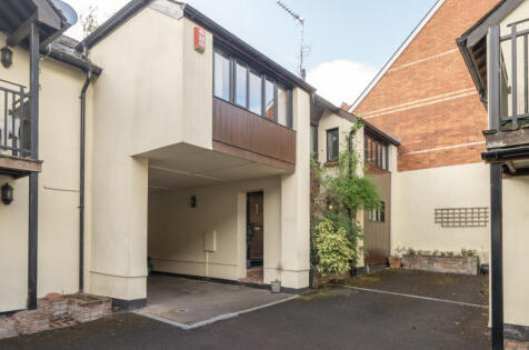 Hills Mews, Courtland Road, Wellington, Somerset, TA21