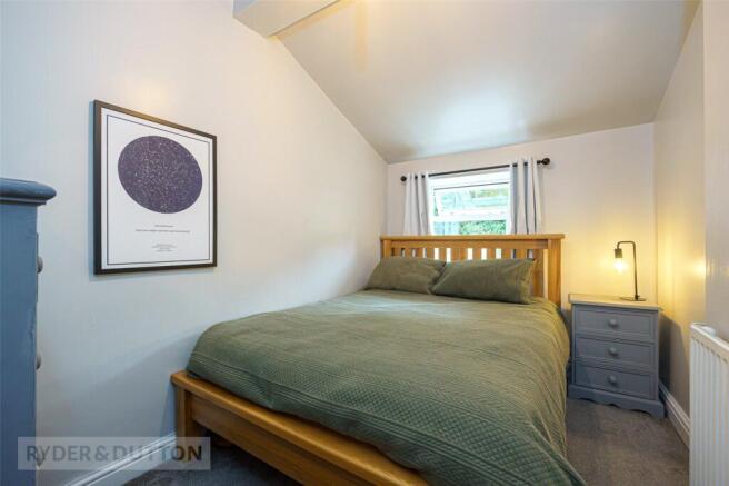 3 bed Terraced for sale Image 10