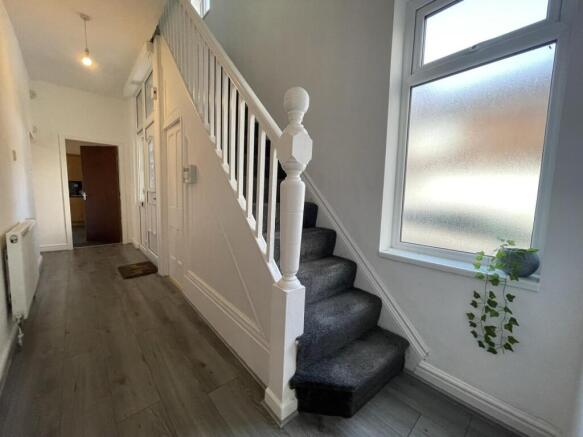 2ia.hallway.jpg