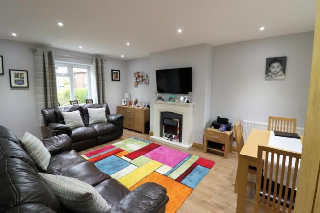 4th Photo of Lounge