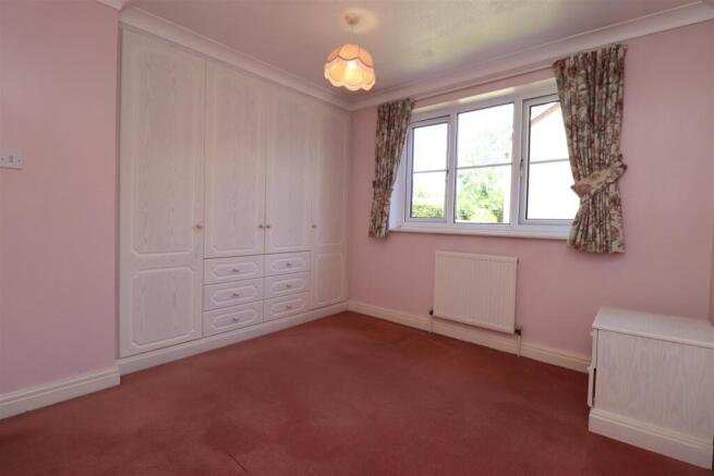 3 bed Detached Bungalow for sale Image 10