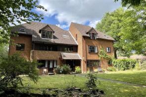 6, Westdene, Godalming GU7 1QL