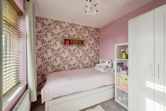 3 bed Semi-Detached for sale Image 9