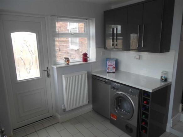 Kitchen: