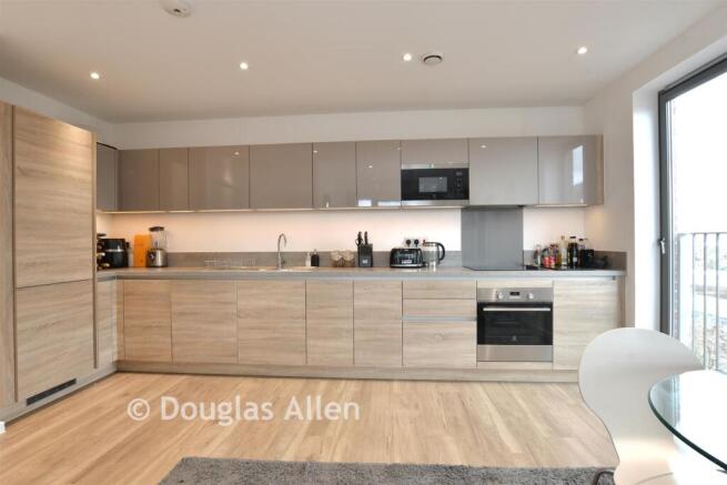 Lounge/Kitchen /Dining Room