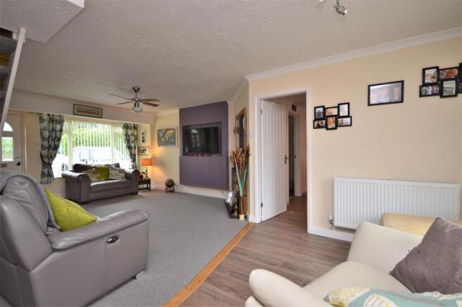 06 Living room 2 Syers.JPG