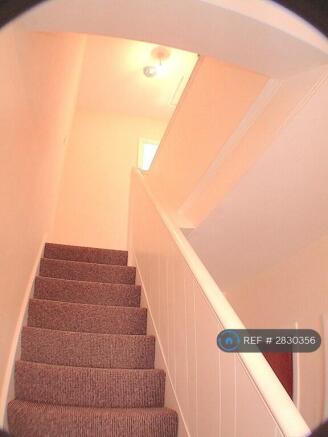 3 bed Terraced to rent Image 5