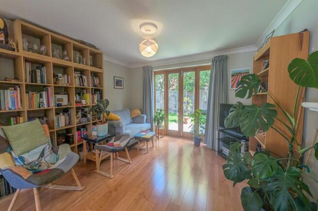 Livingroom2.jpg