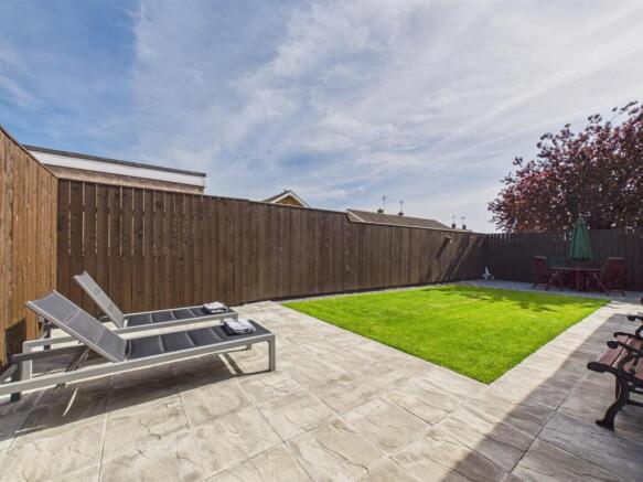 3 bed Bungalow for sale Image 10