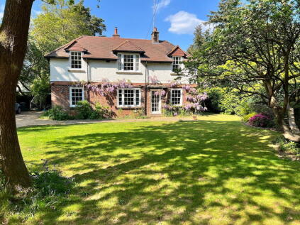Hurtmore Road, Hurtmore, Godalming, GU7 2RB