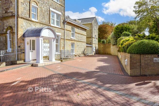 Driveway/Parking