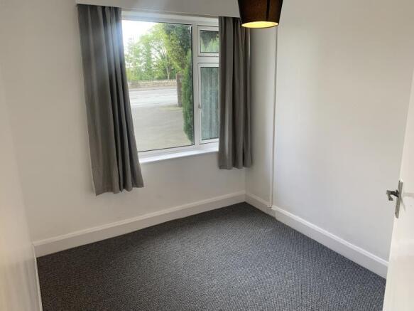 2 bed Flat to rent Image 5