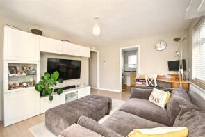 Flat 5, Essex Court, Rockhurst Drive, Eastbourne BN20 8UU